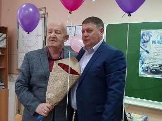 Сергей Агапов поздравил с юбилеем основателя династии педагогов